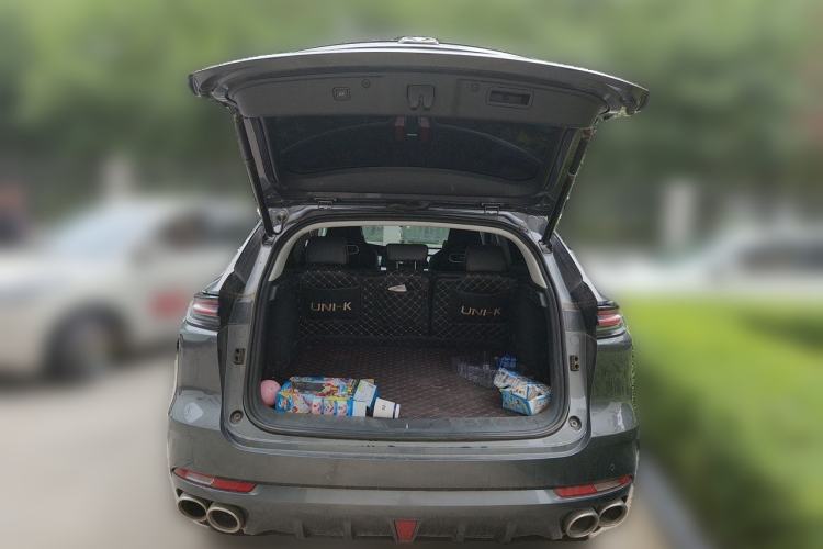 Used CHANGAN UNI-K 2021 2.0T Prestige Edition Trunk