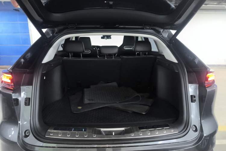 Used CHANGAN UNI-K 2021 2.0T Excellence Edition Trunk