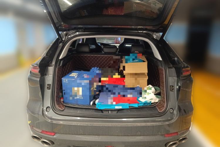 Used CHANGAN UNI-K 2021 2.0T Excellence Edition Trunk