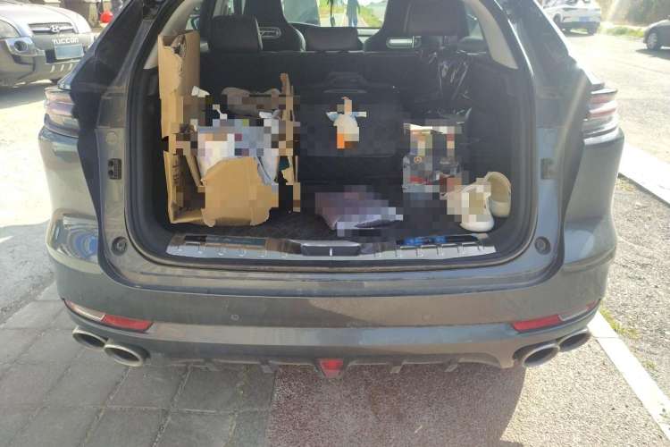 Used CHANGAN UNI-K 2021 2.0T Excellence Edition Trunk