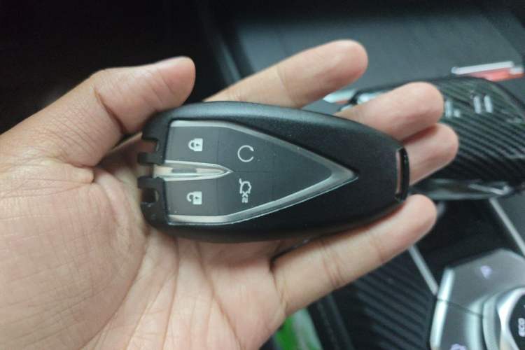 Used CHANGAN UNI-K 2021 2.0T Luxury Version Vehicle Key