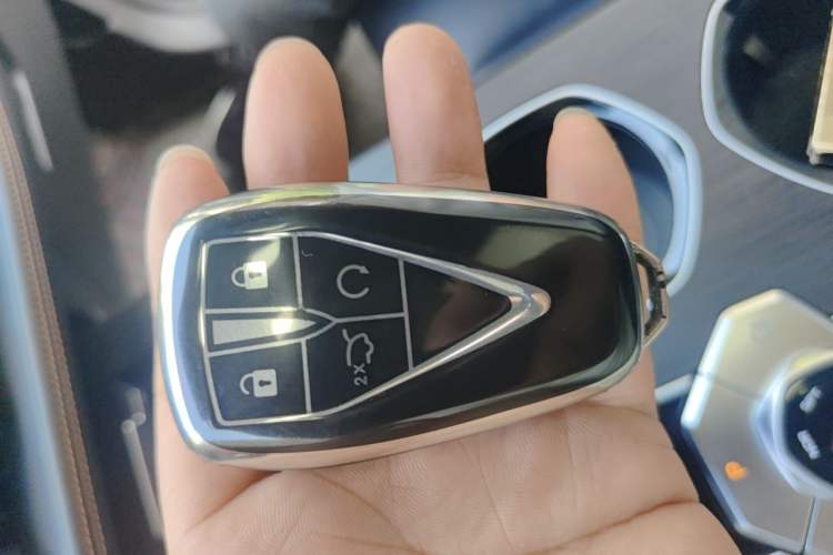 Used CHANGAN UNI-K 2021 2.0T Luxury Version Vehicle Key