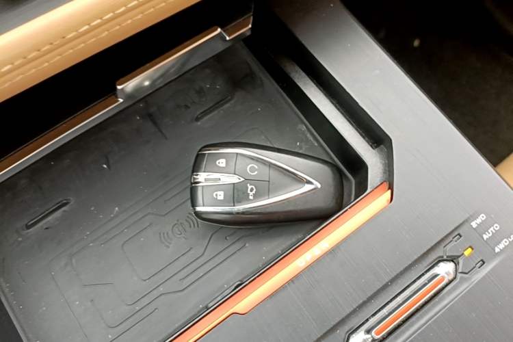 Used CHANGAN UNI-K 2021 2.0T All-Wheel Drive Prestige Version Vehicle Key