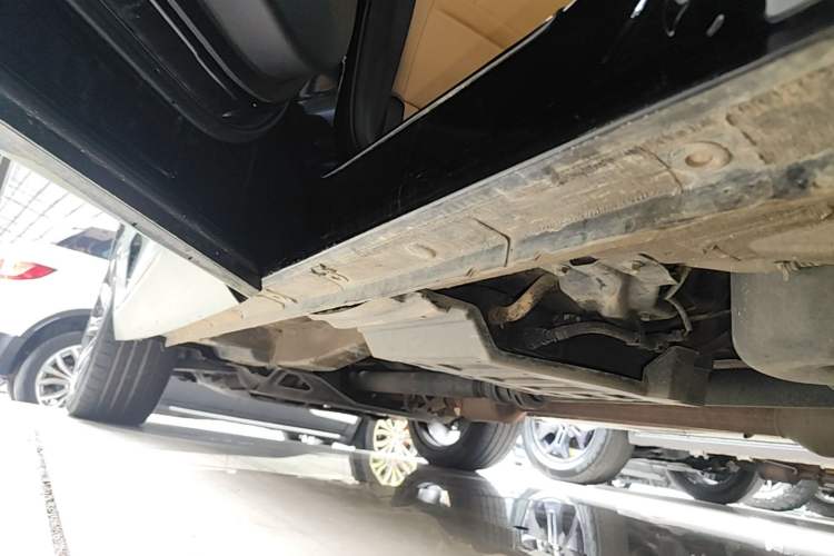 Used CHANGAN UNI-K 2021 2.0T All-Wheel Drive Prestige Version Left Side Sill