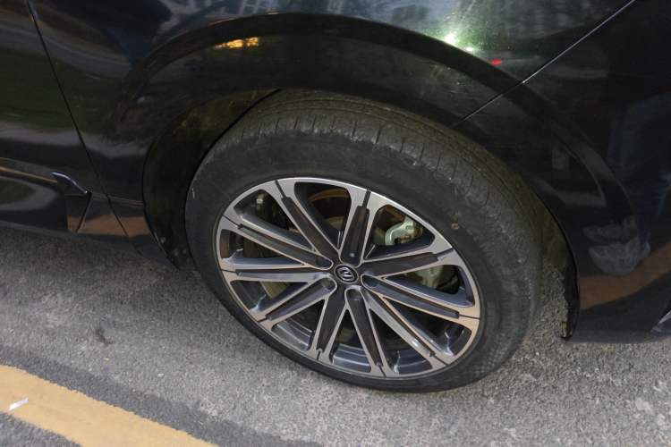 Used CHANGAN UNI-K 2021 2.0T Prestige Edition Right Front Wheel Hub