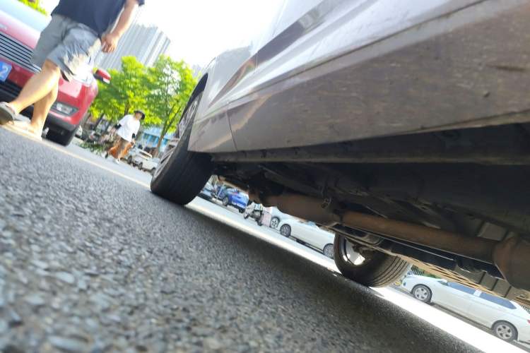 Used CHANGAN UNI-K 2021 2.0T All-Wheel Drive Prestige Version Chassis Front Right