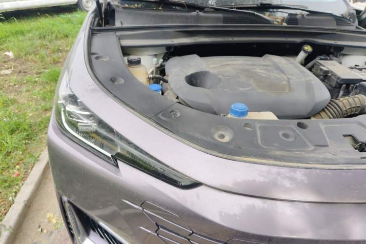 Used CHANGAN UNI-K 2021 2.0T Prestige Edition Engine Bay Right