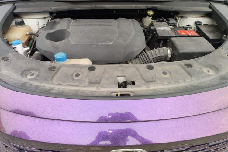 Used CHANGAN UNI-K 2021 2.0T All-Wheel Drive Prestige Version Engine Bay