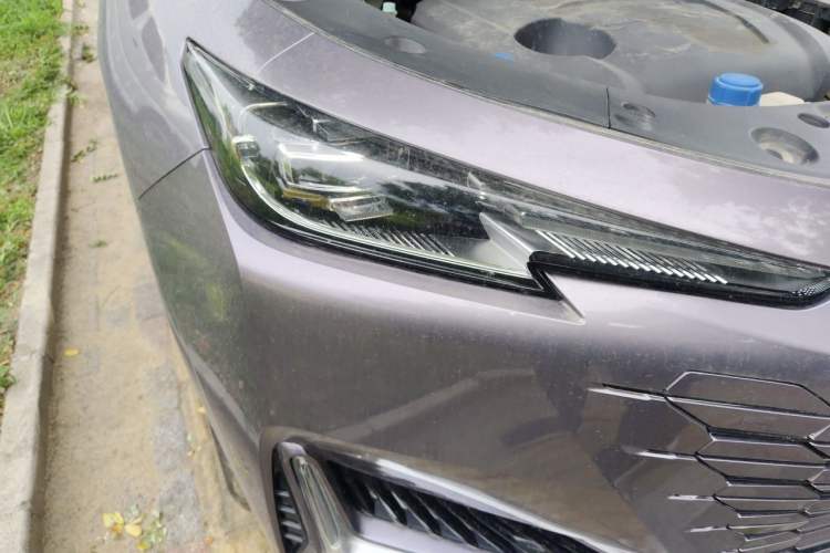 Used CHANGAN UNI-K 2021 2.0T Prestige Edition Right Front Headlight
