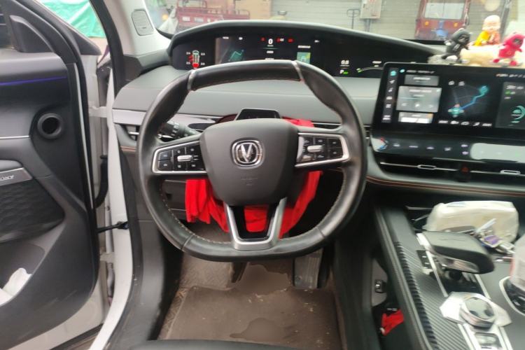 Used CHANGAN UNI-K 2021 2.0T All-Wheel Drive Prestige Version Steering Wheel