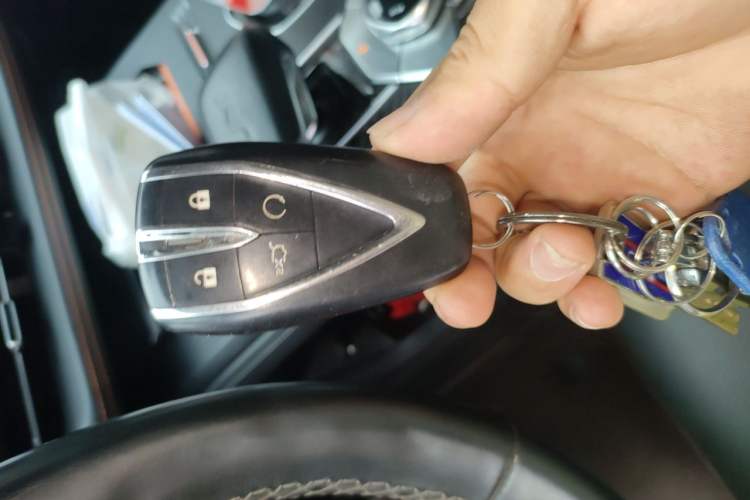 Used CHANGAN UNI-K 2021 2.0T All-Wheel Drive Prestige Version Vehicle Key
