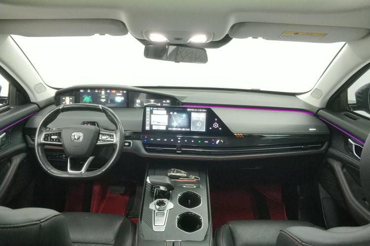 Used CHANGAN UNI-K 2021 2.0T All-Wheel Drive Prestige Version Center Console
