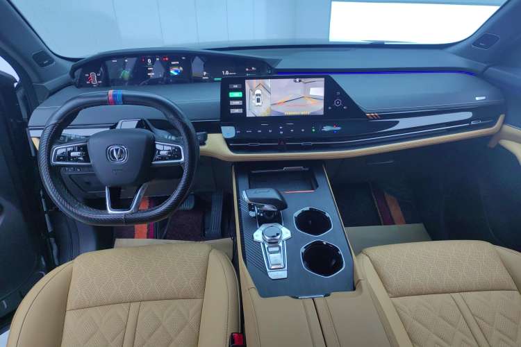 Used CHANGAN UNI-K 2021 2.0T Prestige Edition Center Console