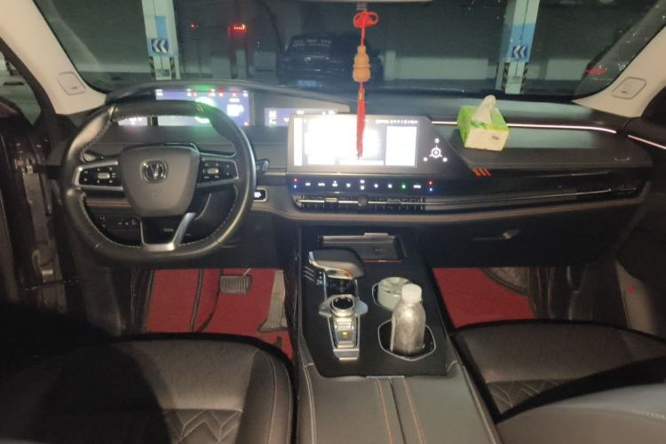 Used CHANGAN UNI-K 2021 2.0T Prestige Edition Center Console