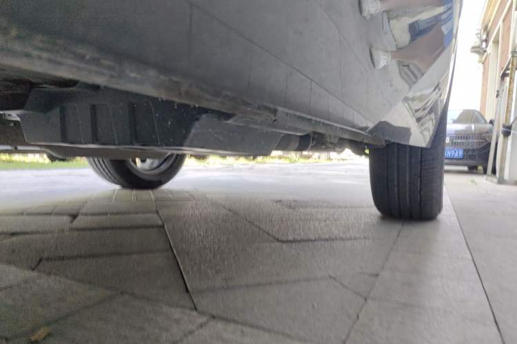 Used CHANGAN UNI-K 2021 2.0T Excellence Edition Chassis Front Left