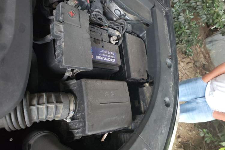 Used CHANGAN UNI-K 2021 2.0T Prestige Edition Engine Bay Left