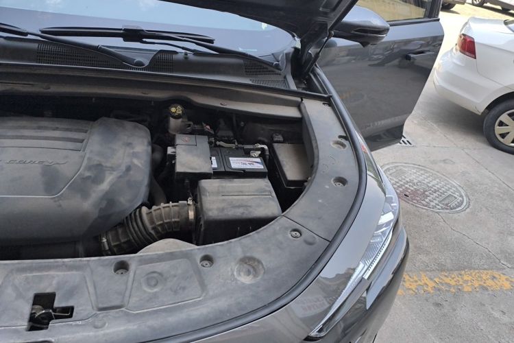 Used CHANGAN UNI-K 2021 2.0T Prestige Edition Engine Bay Left