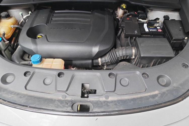 Used CHANGAN UNI-K 2021 2.0T All-Wheel Drive Prestige Version Engine Bay
