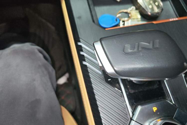 Used CHANGAN UNI-K 2021 2.0T Prestige Edition Gear Lever