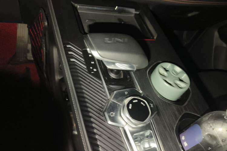 Used CHANGAN UNI-K 2021 2.0T Prestige Edition Gear Lever