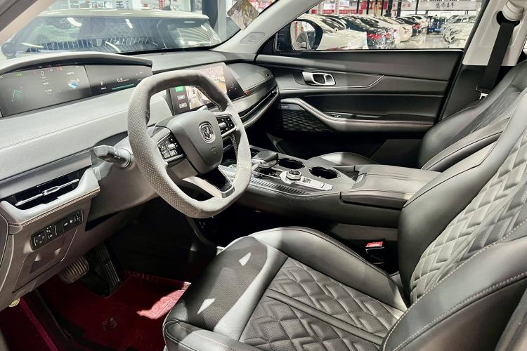 Used CHANGAN UNI-K 2021 2.0T Excellence Edition Interior 6