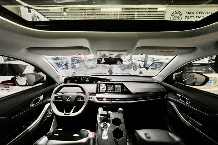 Used CHANGAN UNI-K 2021 2.0T Excellence Edition Interior 8