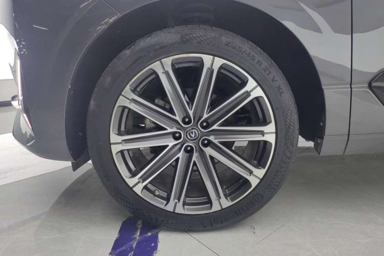Used CHANGAN UNI-K 2021 2.0T Prestige Edition Left Front Wheel Hub