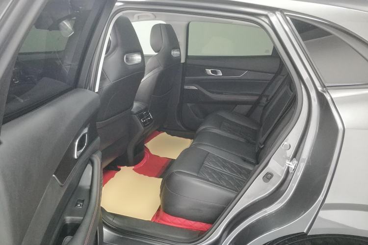 Used CHANGAN UNI-K 2021 2.0T All-Wheel Drive Prestige Version Left Rear Seat