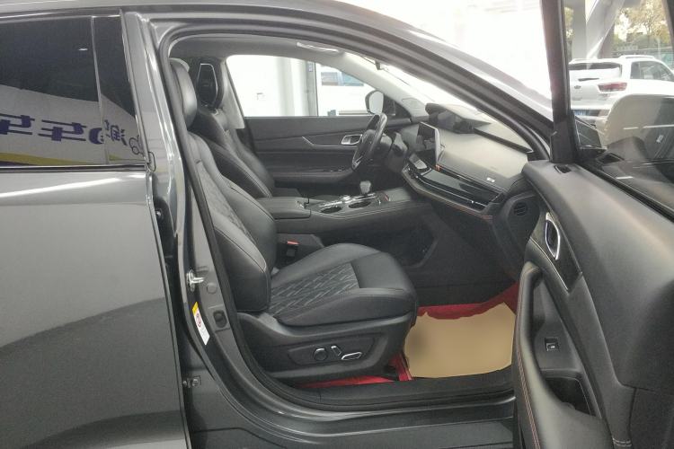 Used CHANGAN UNI-K 2021 2.0T All-Wheel Drive Prestige Version Right Front Seat