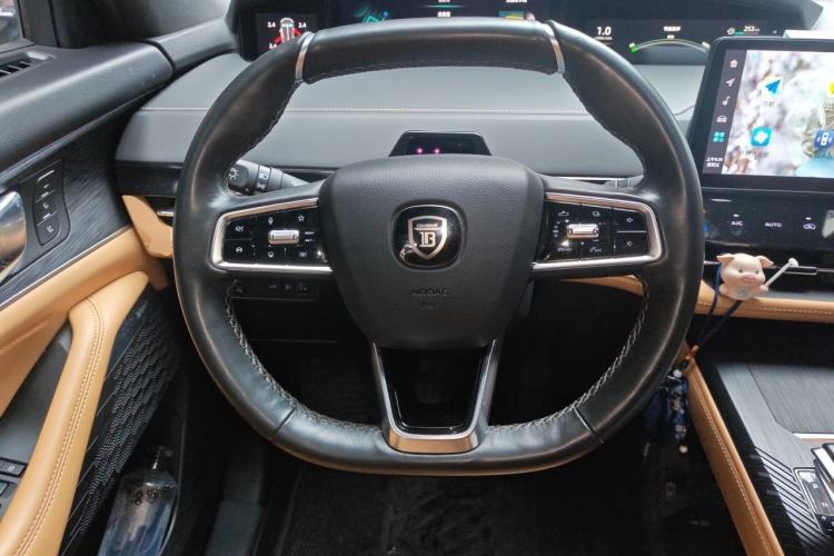 Used CHANGAN UNI-K 2021 2.0T All-Wheel Drive Prestige Version Steering Wheel