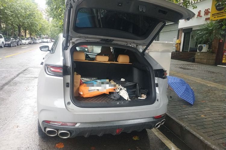 Used CHANGAN UNI-K 2021 2.0T Prestige Edition Trunk