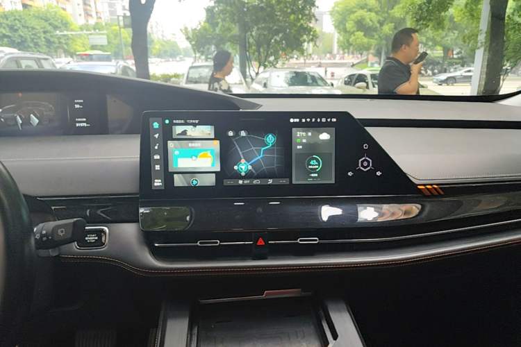 Used CHANGAN UNI-K 2021 2.0T Prestige Edition Audio And AC Panel