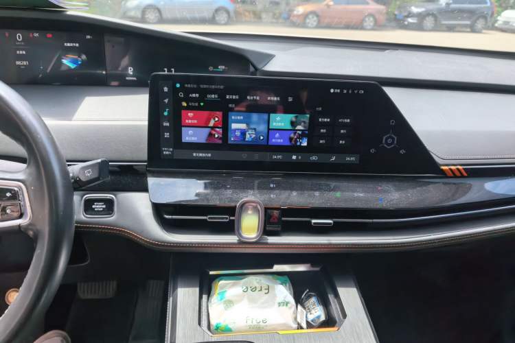 Used CHANGAN UNI-K 2021 2.0T Luxury Version Audio And AC Panel