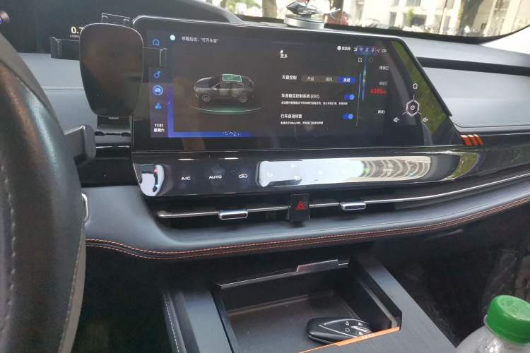 Used CHANGAN UNI-K 2021 2.0T Excellence Edition Audio And AC Panel