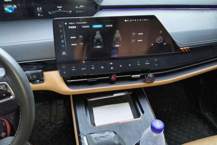 Used CHANGAN UNI-K 2021 2.0T Prestige Edition Audio And AC Panel