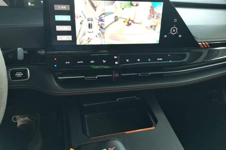 Used CHANGAN UNI-K 2021 2.0T Excellence Edition Audio And AC Panel