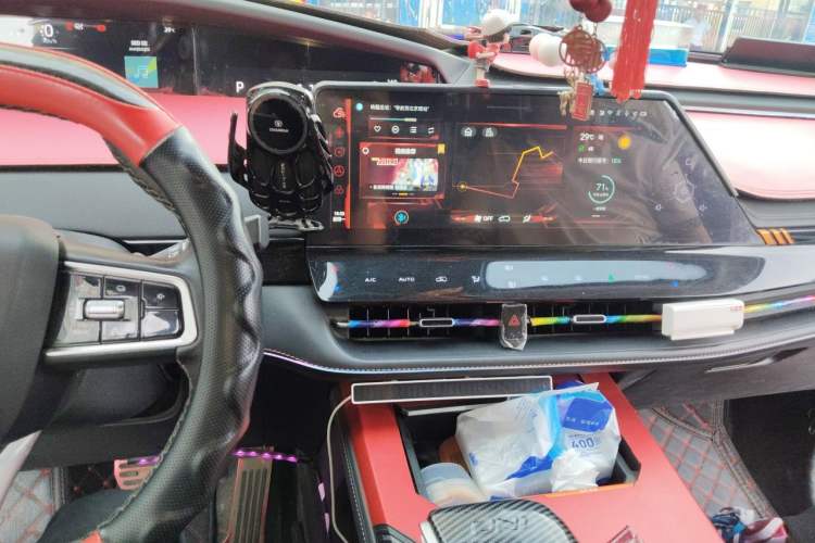 Used CHANGAN UNI-K 2021 2.0T Excellence Edition Audio And AC Panel