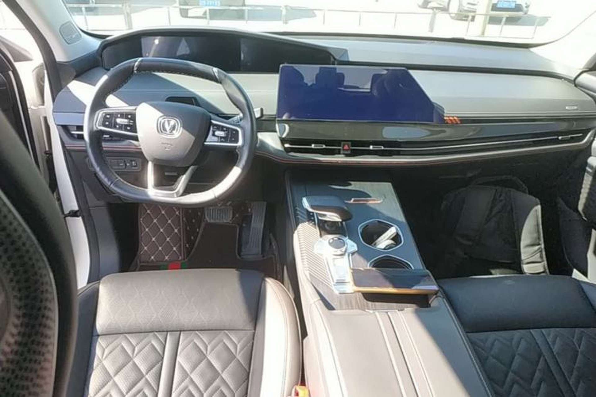 Used CHANGAN UNI-K 2021 2.0T Prestige Edition Center Console