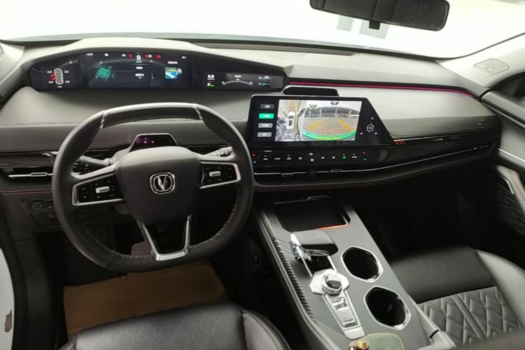 Used CHANGAN UNI-K 2021 2.0T Prestige Edition Center Console