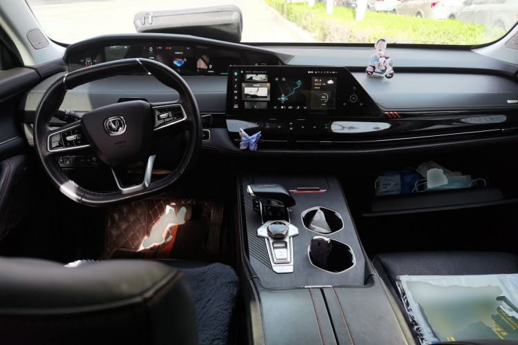 Used CHANGAN UNI-K 2021 2.0T Prestige Edition Center Console
