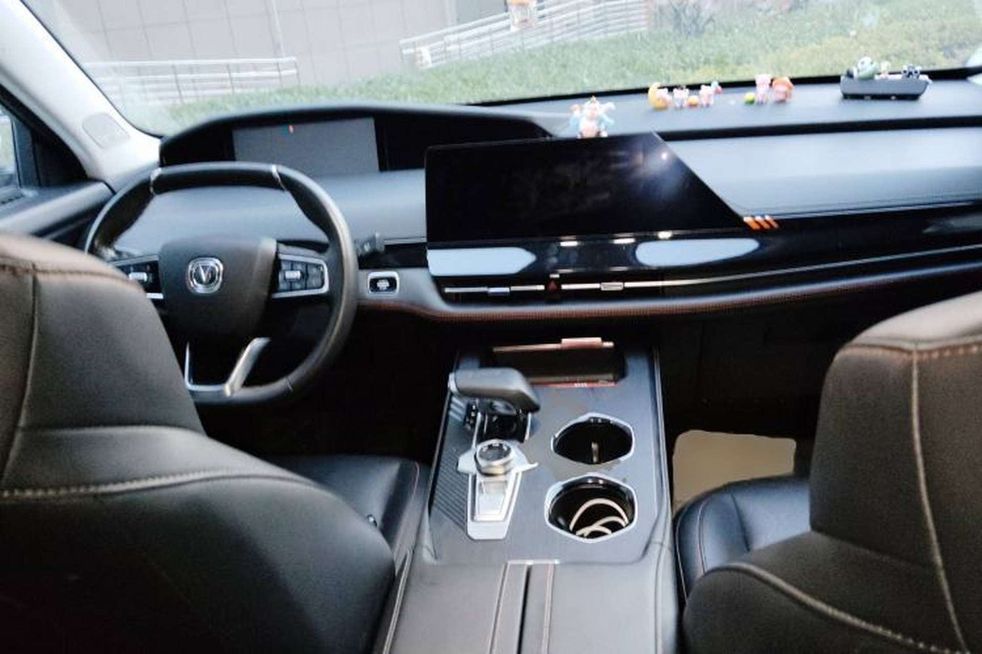 Used CHANGAN UNI-K 2021 2.0T Excellence Edition Center Console