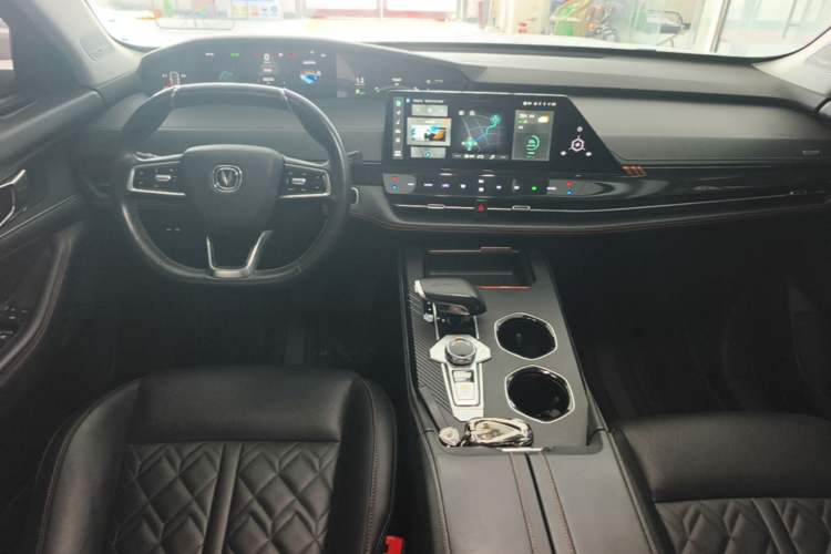 Used CHANGAN UNI-K 2021 2.0T Excellence Edition Center Console
