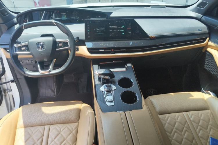 Used CHANGAN UNI-K 2021 2.0T Prestige Edition Center Console