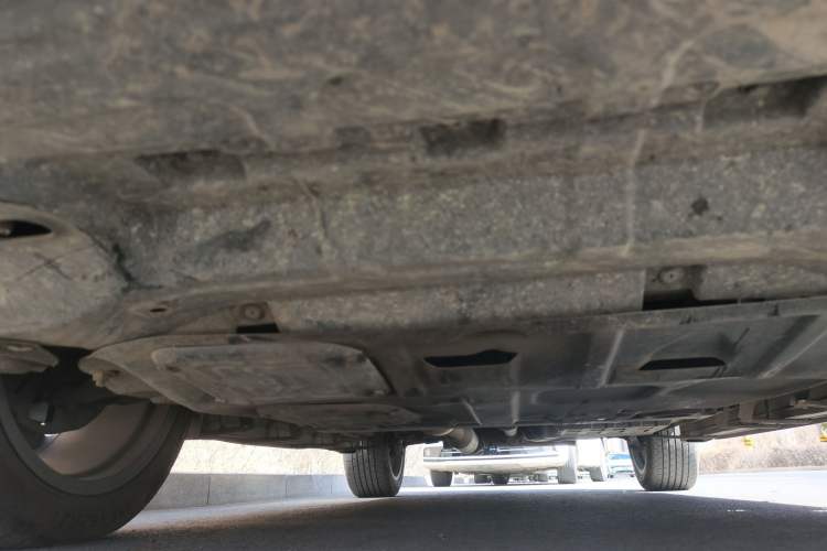 Used CHANGAN UNI-K 2021 2.0T All-Wheel Drive Prestige Version Chassis Front