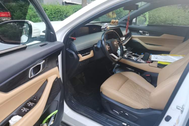 Used CHANGAN UNI-K 2021 2.0T All-Wheel Drive Prestige Version Driver Seat