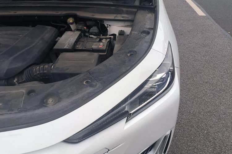 Used CHANGAN UNI-K 2021 2.0T Excellence Edition Engine Bay Left