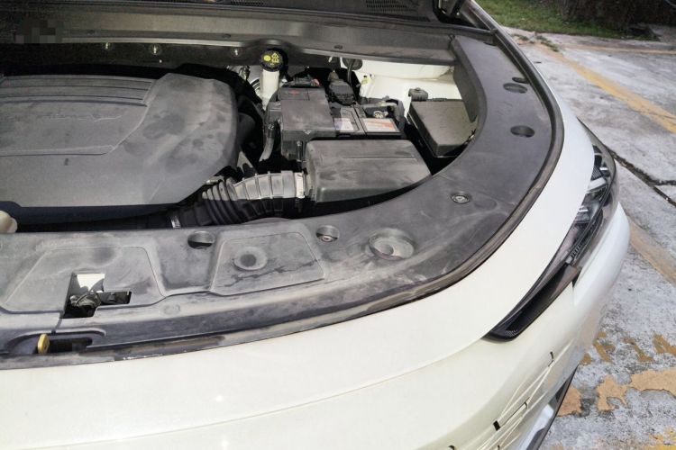 Used CHANGAN UNI-K 2021 2.0T Prestige Edition Engine Bay Left