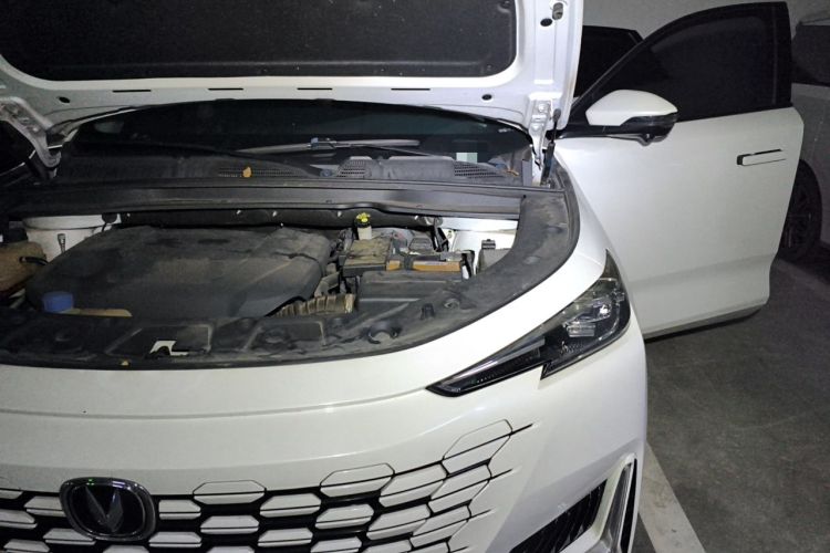 Used CHANGAN UNI-K 2021 2.0T Prestige Edition Engine Bay Left