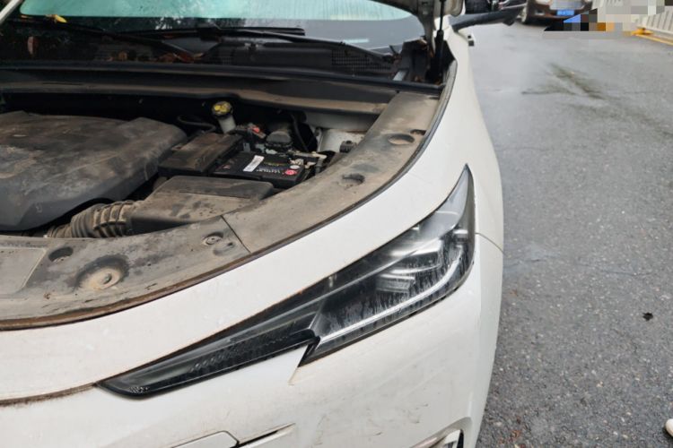 Used CHANGAN UNI-K 2021 2.0T Prestige Edition Engine Bay Left