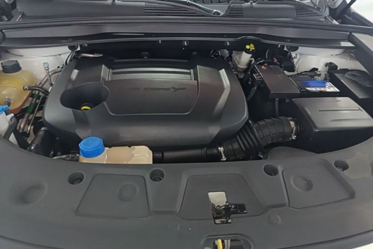 Used CHANGAN UNI-K 2021 2.0T All-Wheel Drive Prestige Version Engine Bay